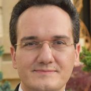 دکتر عنایت اله هژیر تخصص بیماری‌های قلب و عروق در شهر رشت