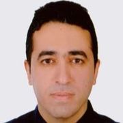 دکتر سعید صادقی دکترای حرفه‌ای دندانپزشکی در شهر نجف آباد